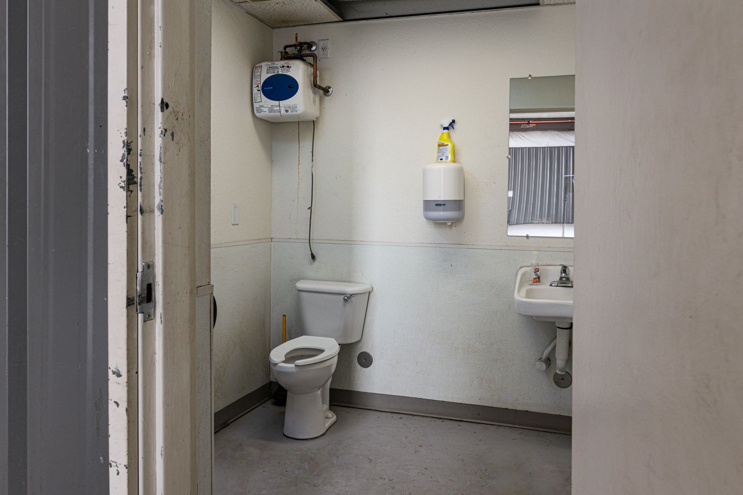 3100 N 1st St, Bloomfield, NM 87413